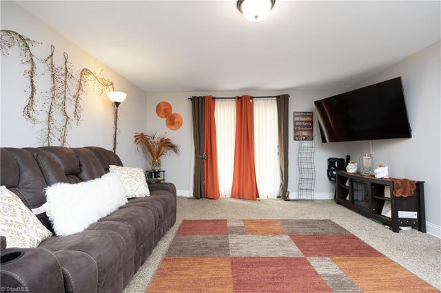 303 Trail Eight, Burlington, NC 27215