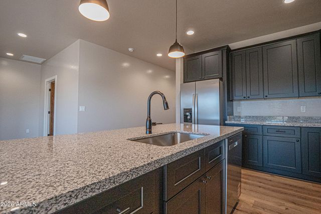 2041 E RIMSTONE Drive, Show Low, AZ 85901