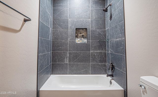 2041 E RIMSTONE Drive, Show Low, AZ 85901