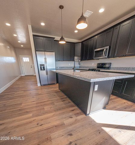 2041 E RIMSTONE Drive, Show Low, AZ 85901