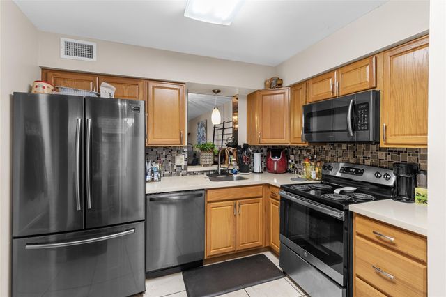 480 NW 76th Avenue 407, Margate, FL 33063