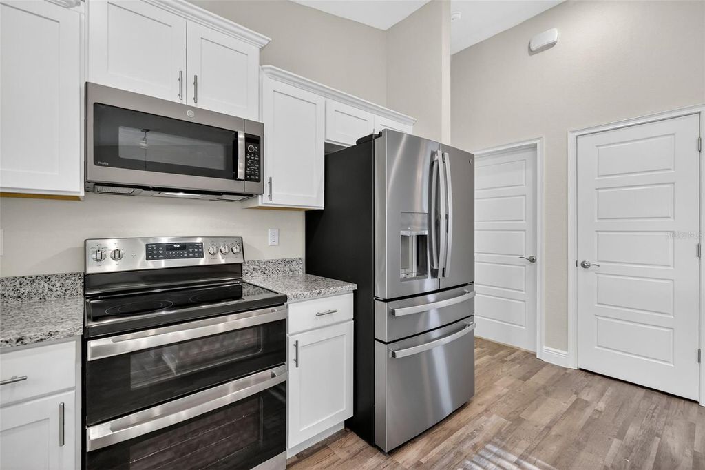 Image 12 of property listing at 14 REDWOOD TRACK PASS, Ocala, FL 34472