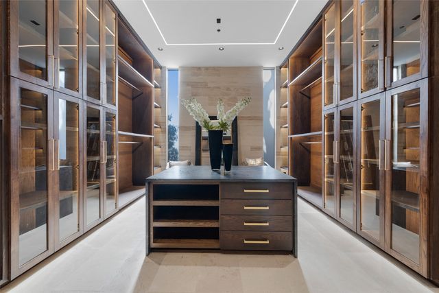 10920 Strait Lane, Dallas, TX 75229