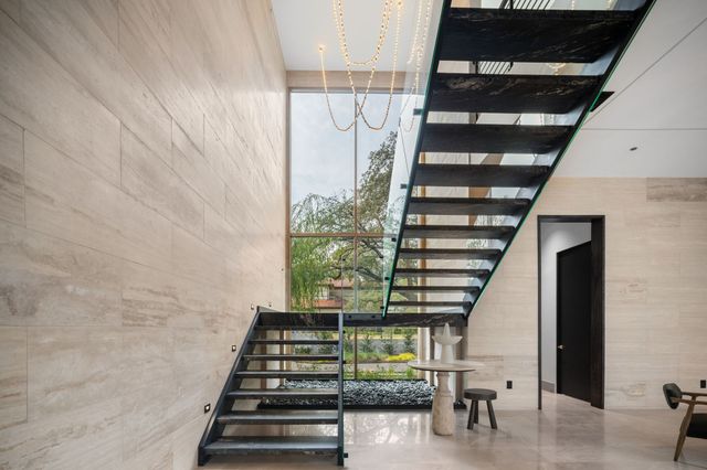 10920 Strait Lane, Dallas, TX 75229