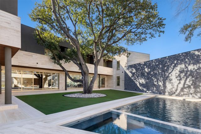 10920 Strait Lane, Dallas, TX 75229