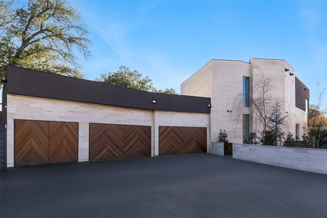 10920 Strait Lane, Dallas, TX 75229