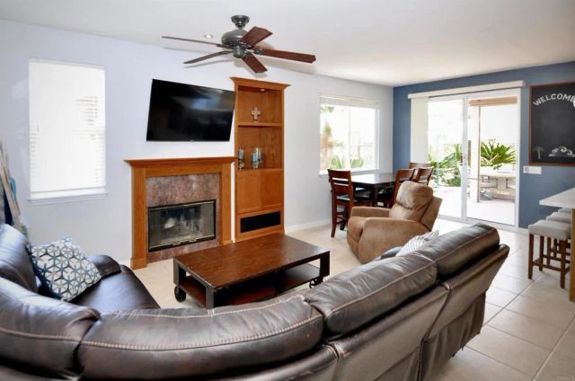 1015 Via Reata, Vista, CA 92081