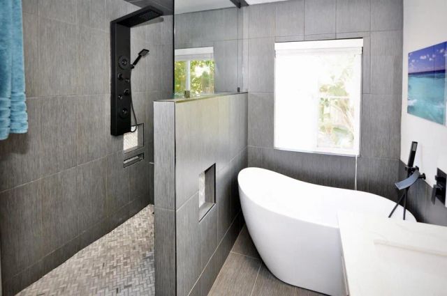 1015 Via Reata, Vista, CA 92081