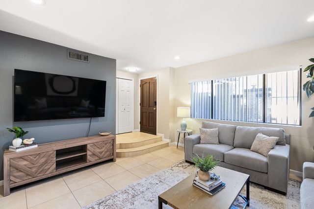 7339 E Northland Drive, Scottsdale, AZ 85251
