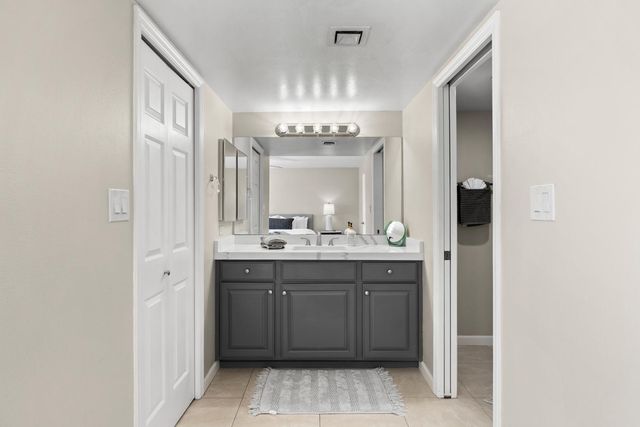 7339 E Northland Drive, Scottsdale, AZ 85251