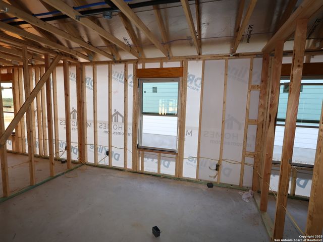 1177 Limestone Ridge, Seguin, TX 78155