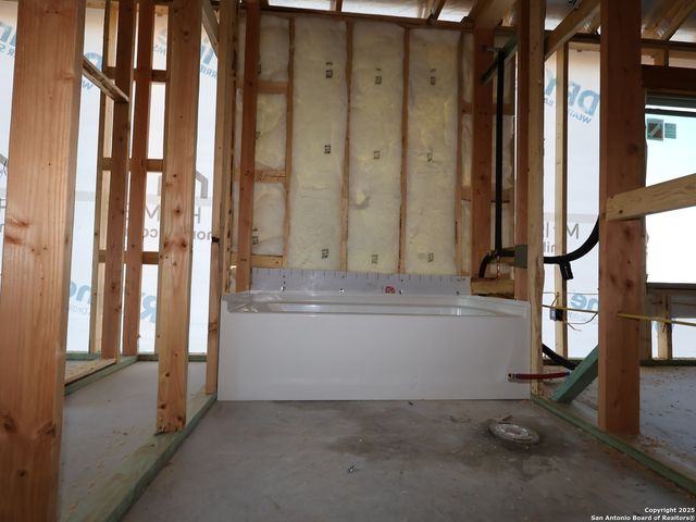 1177 Limestone Ridge, Seguin, TX 78155