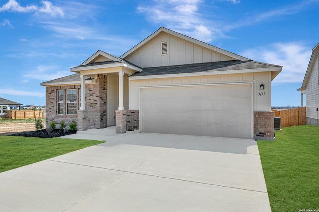 1177 Limestone Ridge, Seguin, TX 78155