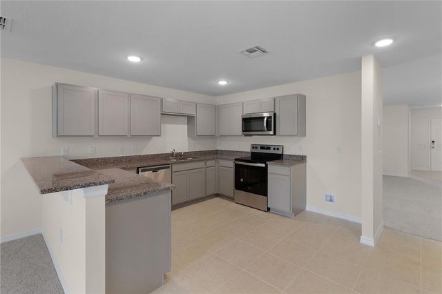 304 TOWNS CIRCLE, Haines City, FL 33844