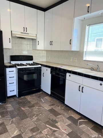4636 Russell Avenue, Los Feliz, CA 90027