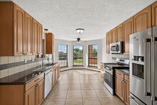 1407 Valley View Drive SW, Los Lunas, NM 87031
