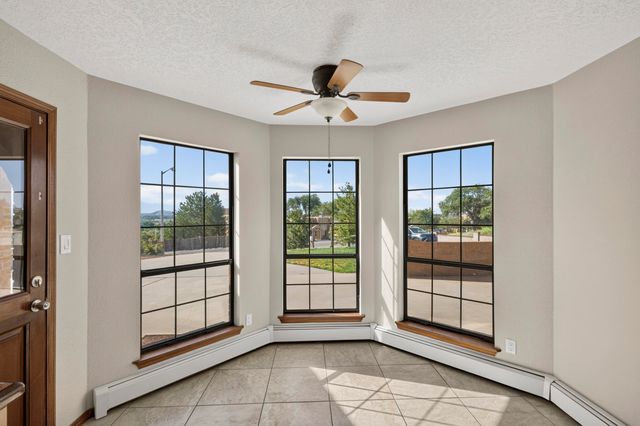 1407 Valley View Drive SW, Los Lunas, NM 87031