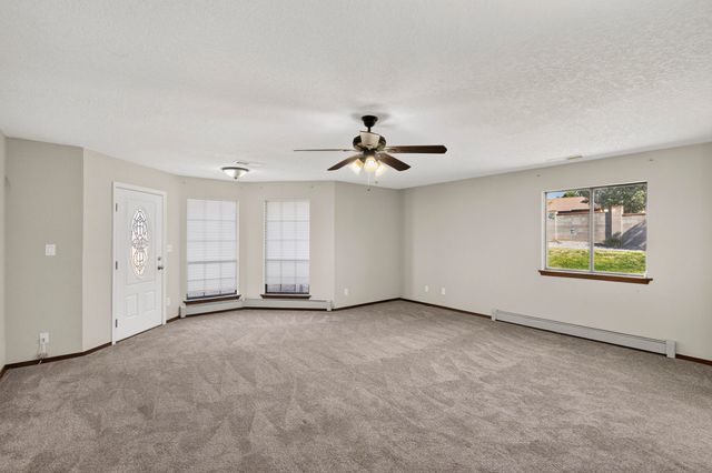 1407 Valley View Drive SW, Los Lunas, NM 87031