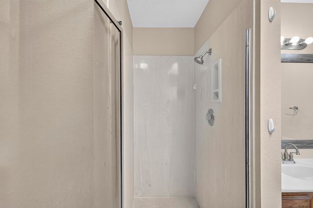 1407 Valley View Drive SW, Los Lunas, NM 87031
