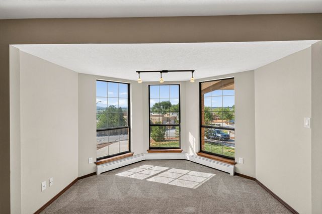 1407 Valley View Drive SW, Los Lunas, NM 87031