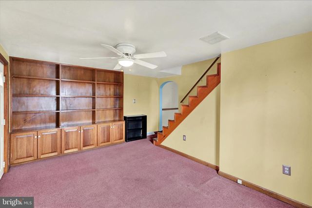 341 CHESTNUT ST, Leesport, PA 19533