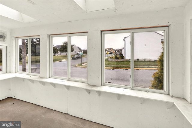 341 CHESTNUT ST, Leesport, PA 19533