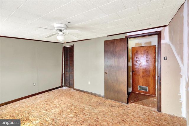 341 CHESTNUT ST, Leesport, PA 19533