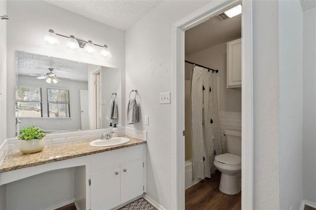 914 Hillside Oaks DR, Austin, TX 78745