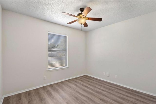 914 Hillside Oaks DR, Austin, TX 78745