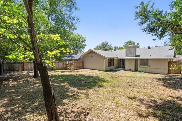 914 Hillside Oaks DR, Austin, TX 78745