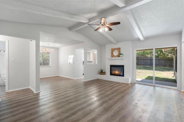 914 Hillside Oaks DR, Austin, TX 78745