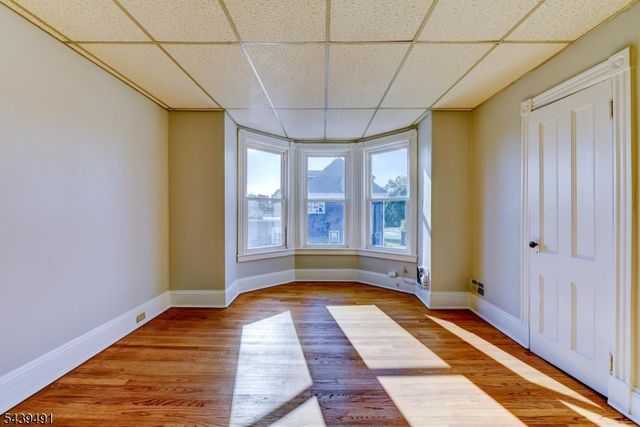 185 W Cliff St, Somerville Boro, NJ 08876