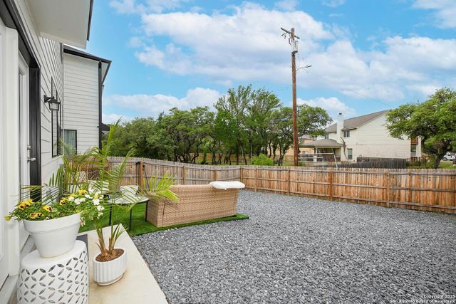 16011 Babcock Rd Unit 13, San Antonio, TX 78255