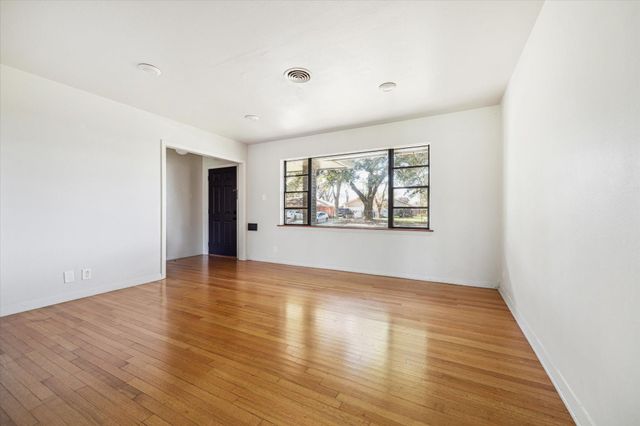 4014 Willow Springs Lane, Houston, TX 77080