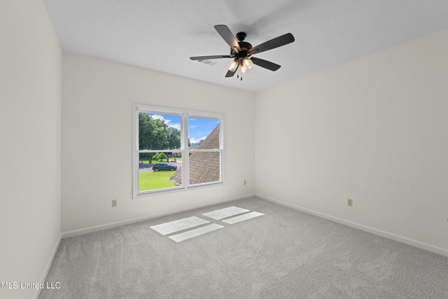 5035 Saint Andrews Cove, Olive Branch, MS 38654