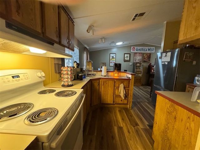 2085 E Packard Avenue, Kingman, AZ 86409