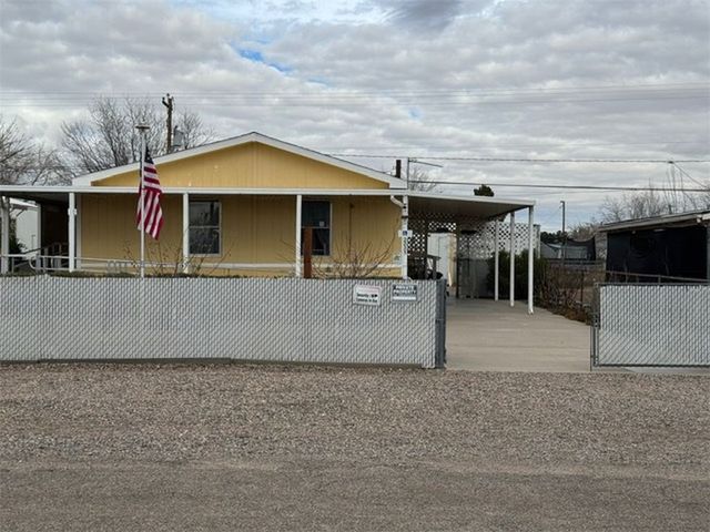 2085 E Packard Avenue, Kingman, AZ 86409
