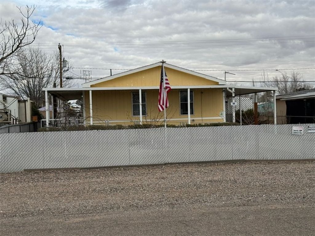 2085 E Packard Avenue, Kingman, AZ 86409