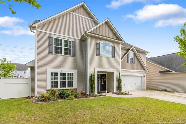 2833 Bargemaster Drive, Fayetteville, NC 28306