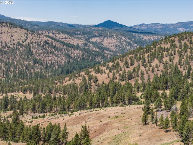 N Hwy 395, Mount Vernon, OR 97865