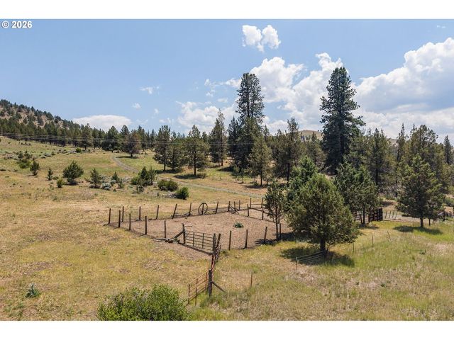 N Hwy 395, Mount Vernon, OR 97865