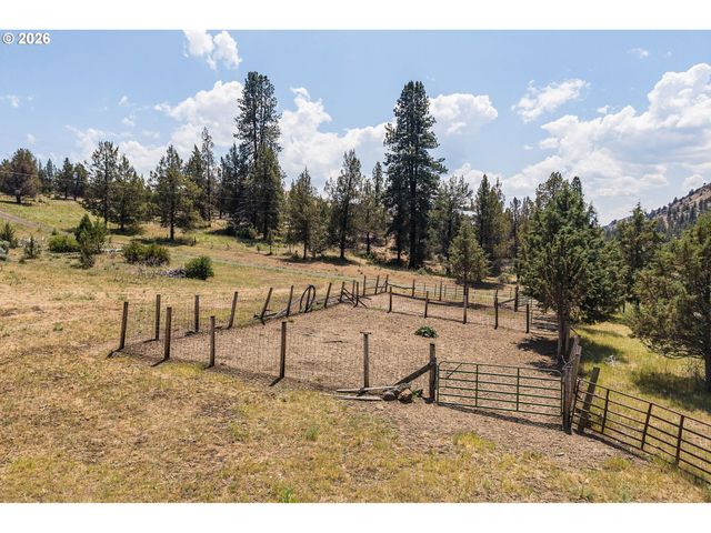 N Hwy 395, Mount Vernon, OR 97865