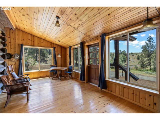 N Hwy 395, Mount Vernon, OR 97865