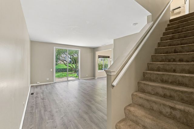 1535 Spaulding Road 1535, Bartlett, IL 60103