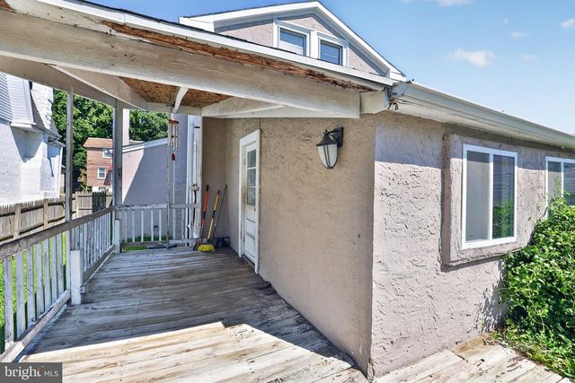 916 SPRUCE ST, Collingdale, PA 19023