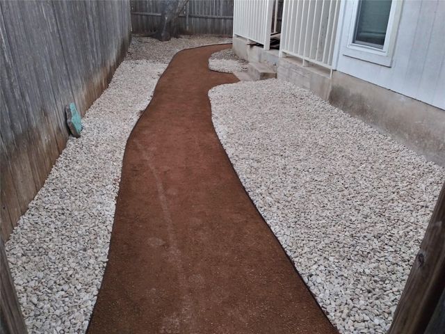 1311 Barbara DR, San Marcos, TX 78666