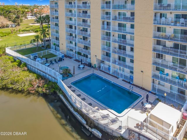 145 N Halifax Ave Apt 304, Daytona Beach, FL 32118