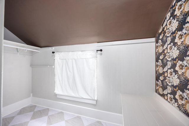 517 Elm Street SE, Lowell, MI 49331