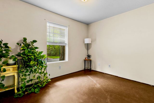 163 Westwood Drive E, Trinity, TX 75862