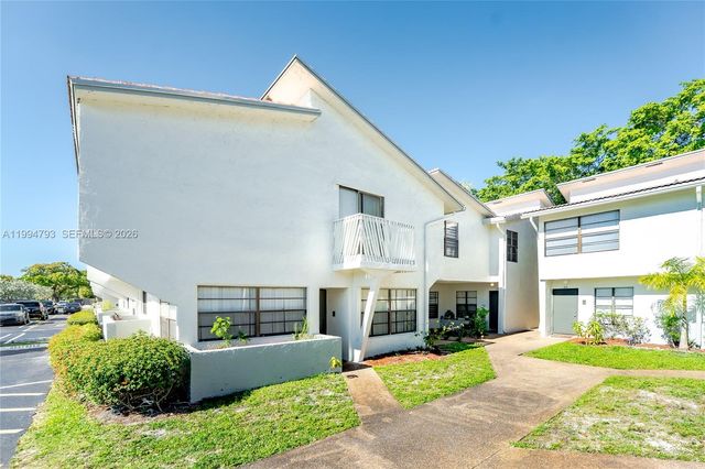 2570 Coral Springs Dr 2570, Coral Springs, FL 33065
